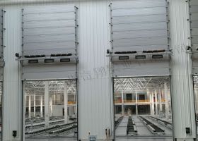 廣州工業(yè)門提升門好用嗎？放不防曬？-廣州奇翔