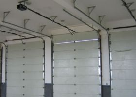 北京工業(yè)滑升門廠家,可實現(xiàn)多種提升方式！-廣州奇翔