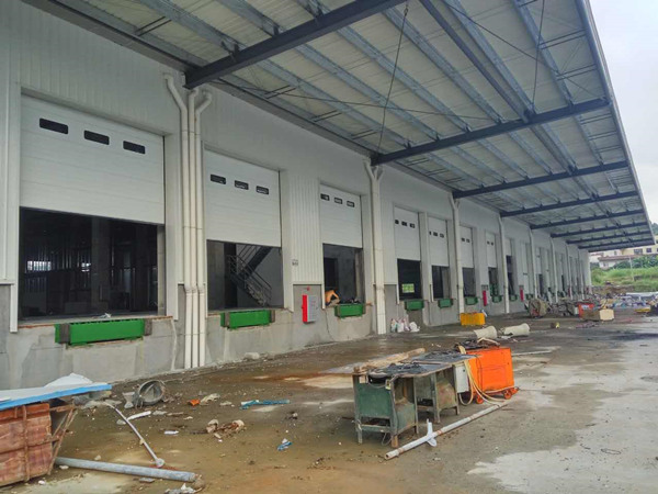 廠房工業(yè)提升門廠家 廠房工業(yè)提升門廠家