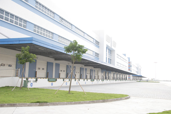 珠海電動提升門廠家 珠海電動提升門廠家