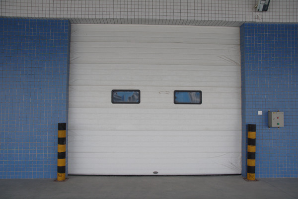 西安工業(yè)提升門廠家 西安工業(yè)提升門廠家